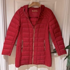 Michael Kors puffer long Jacket. Size Med. Lightly used. Non pet non smoker